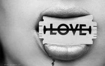 blood-lips-love-razor-blade-favim-com-303007